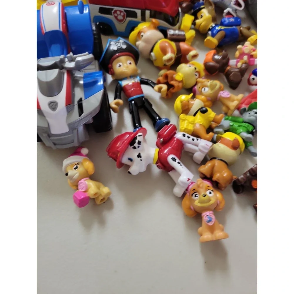 PAW Patrol  Characters & Vehicles dogs figures mixed lot Puppies Plane